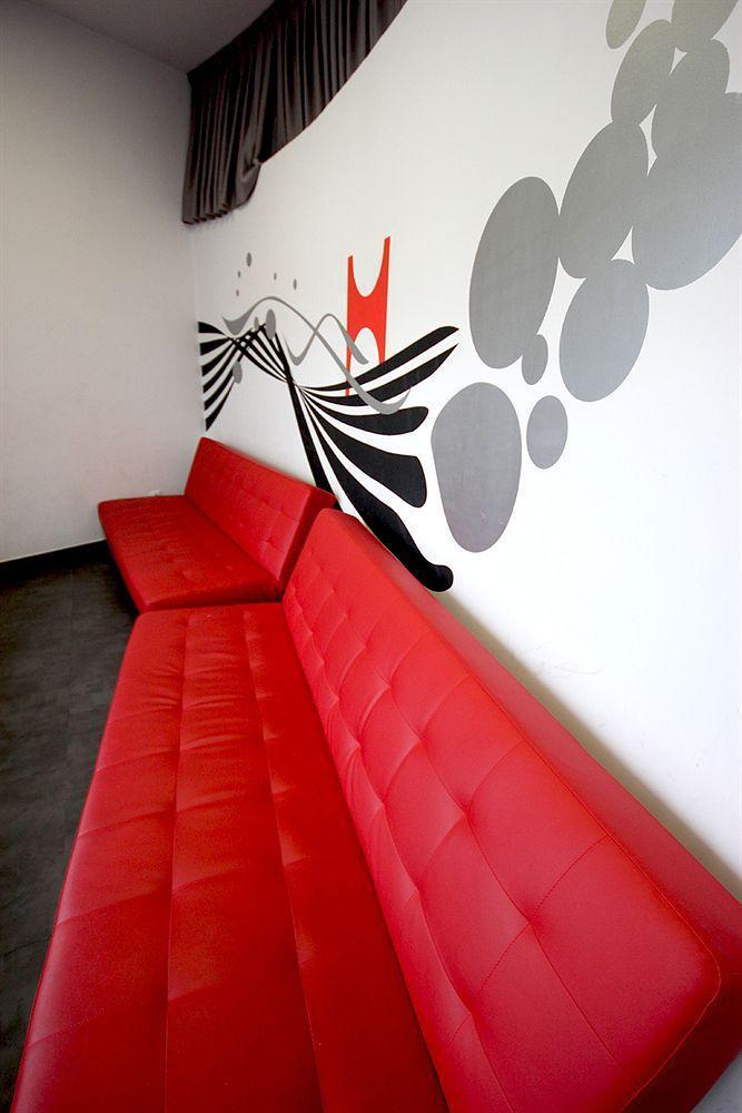 Botxo Gallery - Youth Hostel Bilbao Extérieur photo